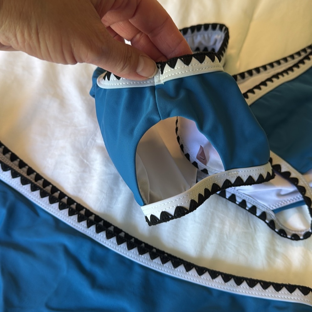 Bikini Bundle -Size L - Picture 5 of 10